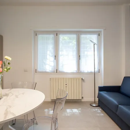 6 Fermate Dal Centro, Apartment *
