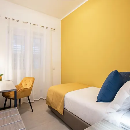 6 Fermate Dal Centro, Residenza Marchese דירה