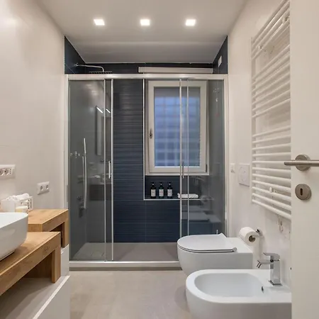 6 Fermate Dal Centro, Residenza Marchese רומא