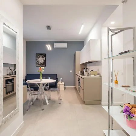 6 Fermate Dal Centro, Residenza Marchese * רומא