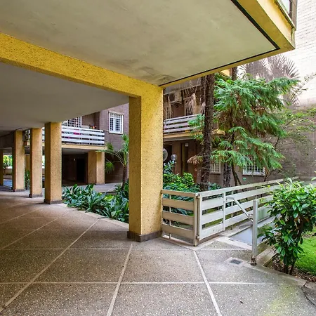 6 Fermate Dal Centro, Residenza Marchese * רומא