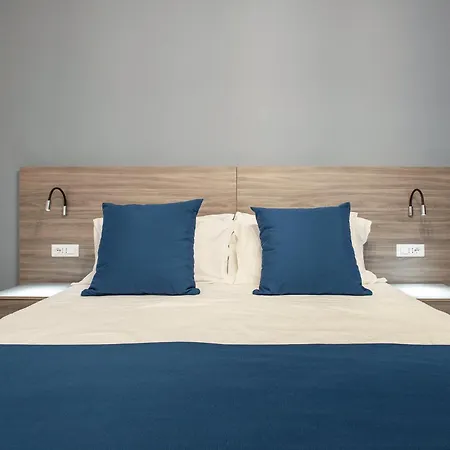 6 Fermate Dal Centro, Apartamento *